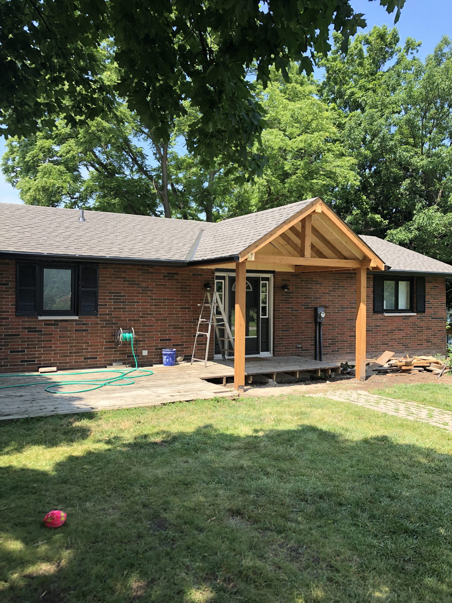 Sarnia Pro Roofing project 7
